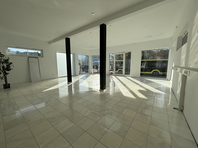 super Lage! Geschäftslokal 147 m² mit Schaufenster