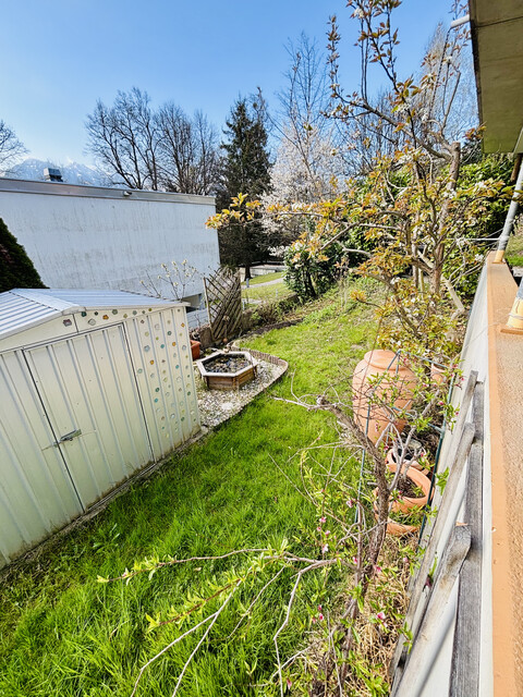 Privatverkauf in Göfis, tolle Wohnung mit Reihenhauscharakter, eigenem Garten und großer Terrasse in toller Hanglage