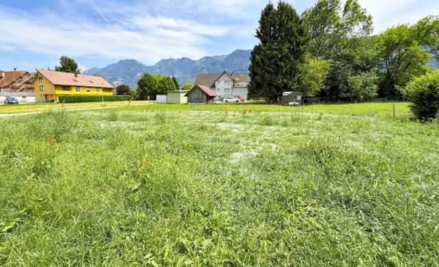 Neues Einfamilienhaus in Ziegelbauweise mit großem Garten € 868.000.- plus WBF!