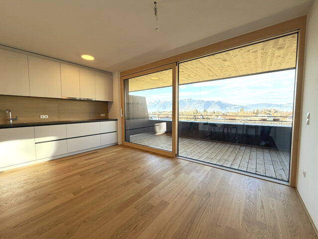 Moderne 3-Zimmer-Neubauwohnung mit Bergpanorama in Muntlix