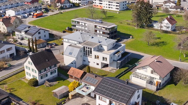 nur 2.465€/m2 Nutzfläche | Hard | Investitionspotential in gefragter Lage: Wohn- und Geschäftsgebäude mit 5 Einheiten