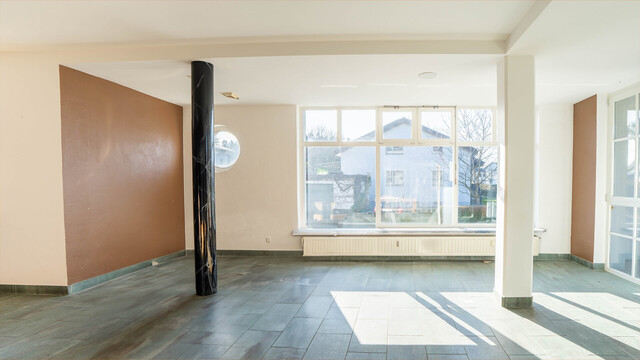 nur 2.465€/m2 Nutzfläche | Hard | Investitionspotential in gefragter Lage: Wohn- und Geschäftsgebäude mit 5 Einheiten