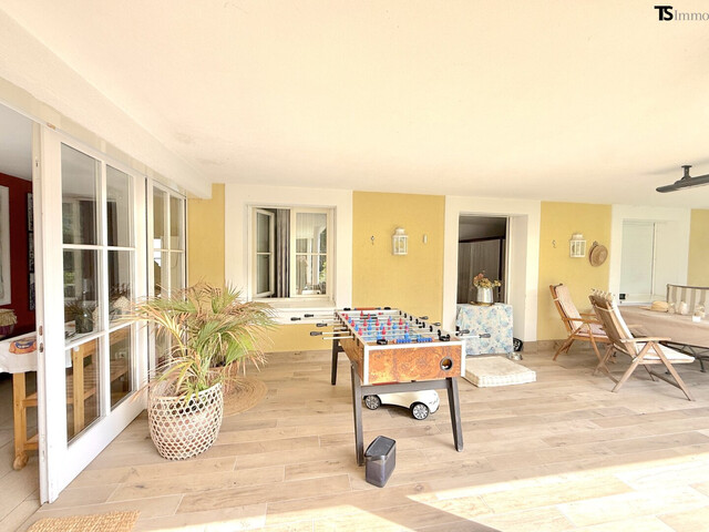 Feldkirch: Haus mit ca. 150 m2 Wohnfläche - ca. 1000 m² Grundstück & Ausbauoption!