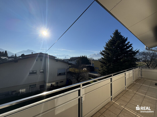 Gepflegtes Zweifamilienhaus in unschlagbarer Lage!