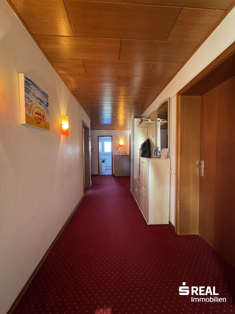 Gepflegtes Zweifamilienhaus in unschlagbarer Lage!