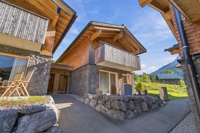 Kaminfeuer und Bergblick - Chalet mit Zweitwohnsitzwidmung am Arlberg