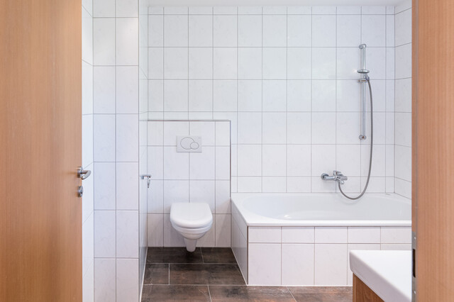 Helle 2-Zimmer-Wohnung mit Balkon in ruhiger Lage  zu verkaufen