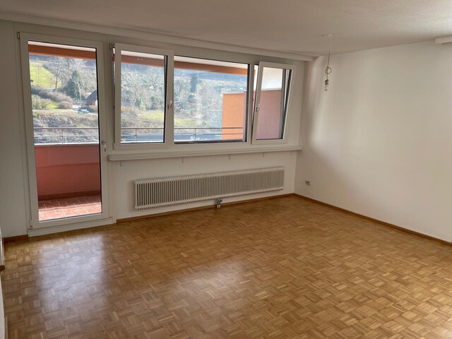 Lichtdurchflutete 2-Zimmer-Wohnung mit Balkon & Dachterrasse in zentraler Lage