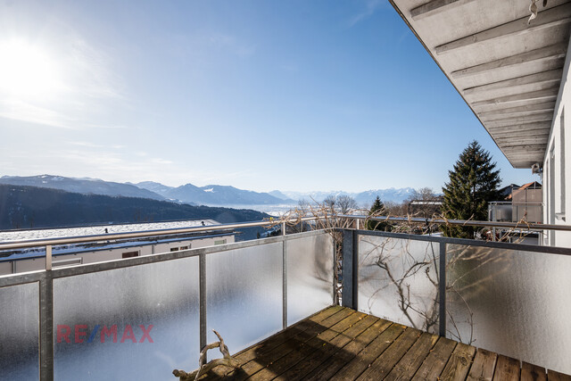 4-Zi.-Dachgeschosswohnung mit überragendem Blick auf das Rheintal und den Vorderwald