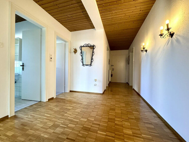 3 Zimmerwohnung mit Platz und Potential