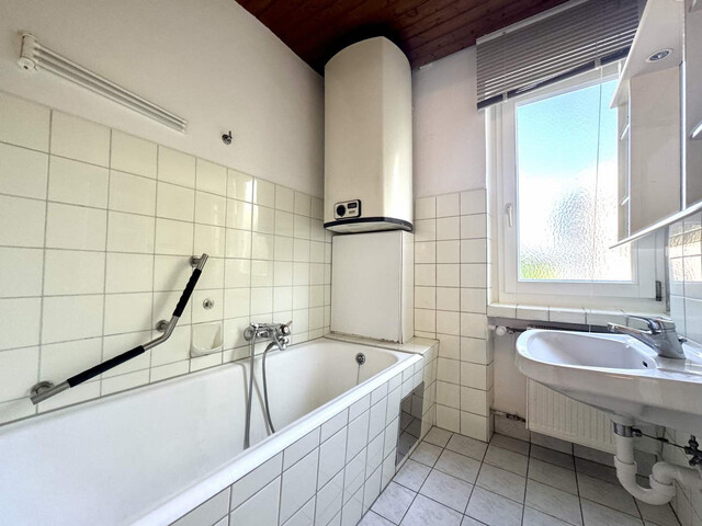 3 Zimmerwohnung mit Platz und Potential