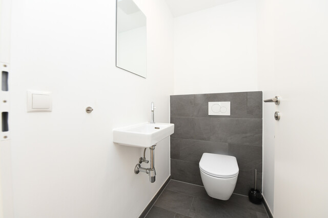 Moderne 3-Zimmer-Wohnung mit großem Garten und Terrasse