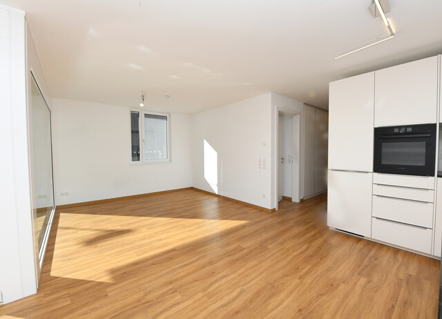 Moderne 3-Zimmer-Wohnung mit großem Garten und Terrasse