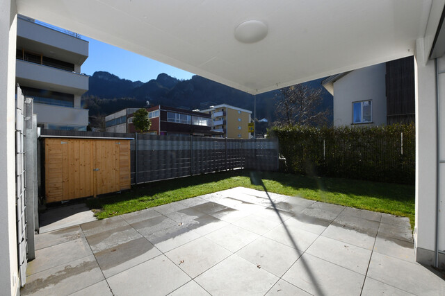 Moderne 3-Zimmer-Wohnung mit großem Garten und Terrasse