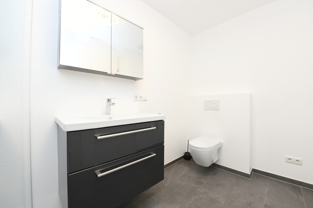 Moderne 3-Zimmer-Wohnung mit großem Garten und Terrasse