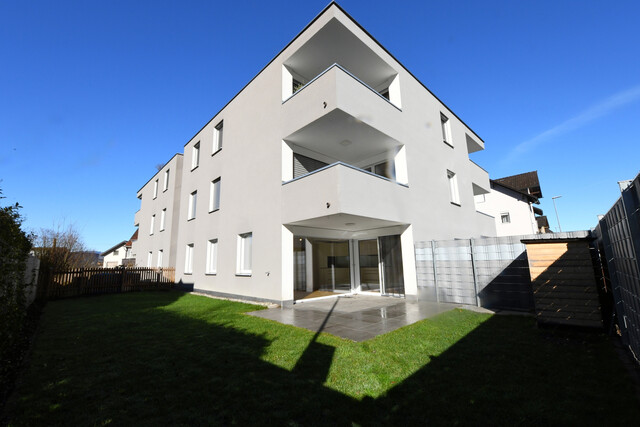 Moderne 3-Zimmer-Wohnung mit großem Garten und Terrasse