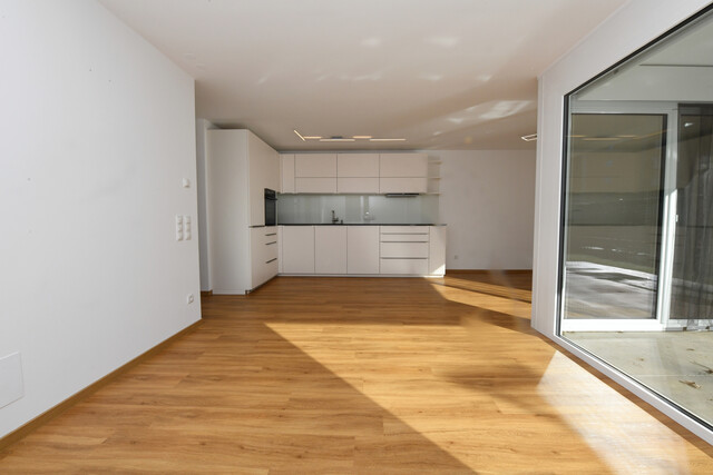 Moderne 3-Zimmer-Wohnung mit großem Garten und Terrasse