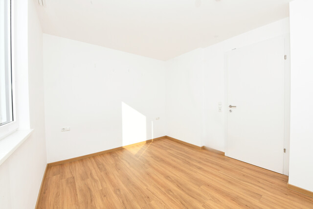 Moderne 3-Zimmer-Wohnung mit großem Garten und Terrasse