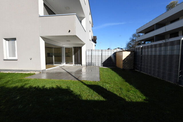 Moderne 3-Zimmer-Wohnung mit großem Garten und Terrasse