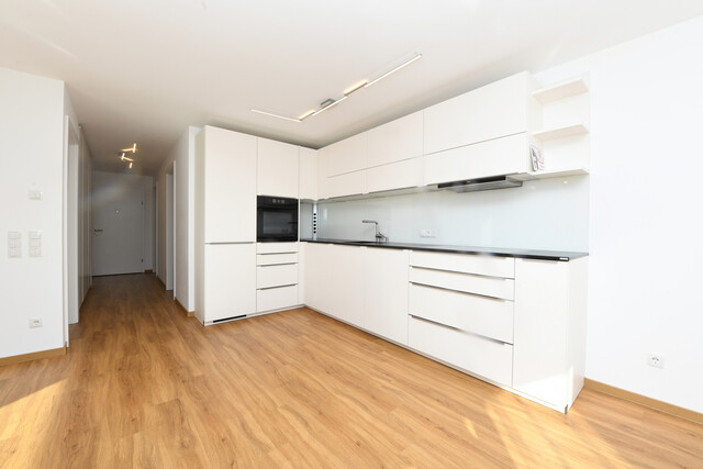 Moderne 3-Zimmer-Wohnung mit großem Garten und Terrasse