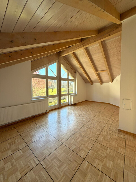 Rückzugsort im Grünen! Wohnhaus in idyllischer Waldrandlage mit zwei separaten Wohnungen.