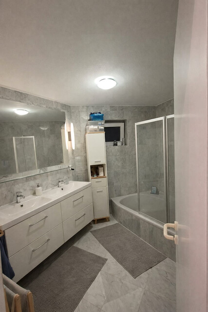 Rückzugsort im Grünen! Wohnhaus in idyllischer Waldrandlage mit zwei separaten Wohnungen.