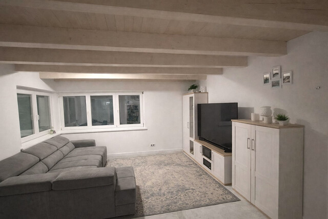 Rückzugsort im Grünen! Wohnhaus in idyllischer Waldrandlage mit zwei separaten Wohnungen.