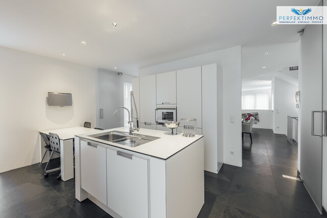 Stilvolles Wohnen in Toplage am Bodensee – Elegante Villa mit beeindruckender Architektur