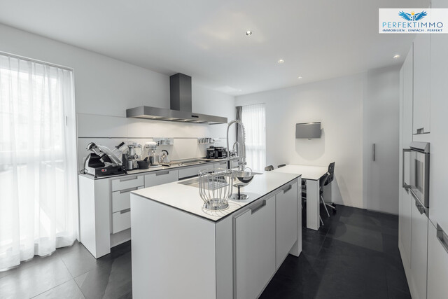 Stilvolles Wohnen in Toplage am Bodensee – Elegante Villa mit beeindruckender Architektur