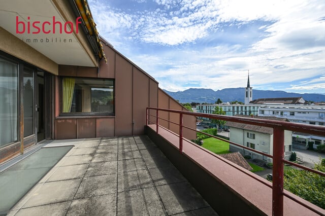 Grosszügige Dachgeschosswohnung zu verkaufen