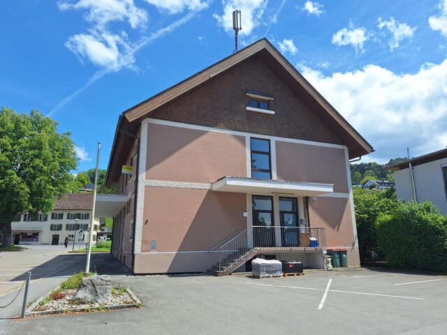 Gewerblich genutztes Haus in zentraler Lage