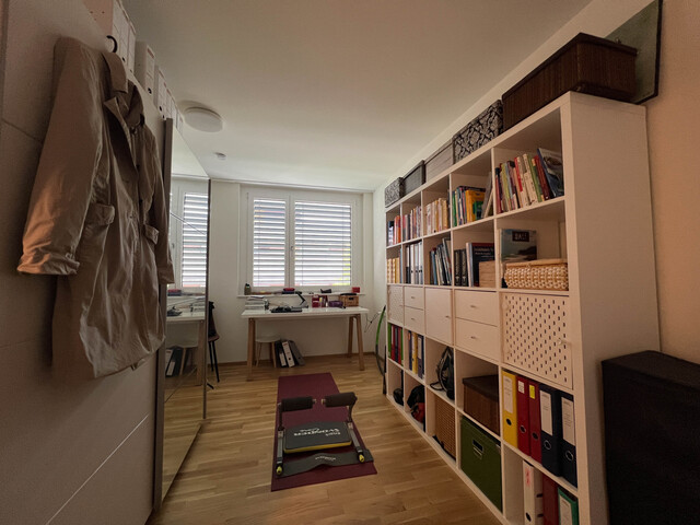 Helle 3-Zimmer-Wohnung mit Loggia, Einbauküche und Lift in Hard