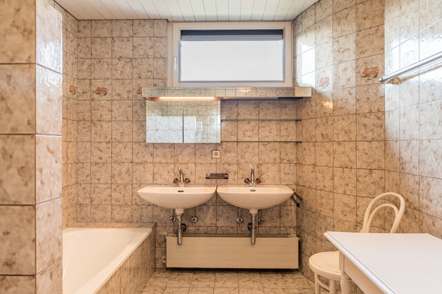 Schönes Wohnhaus in bester ruhiger Lage