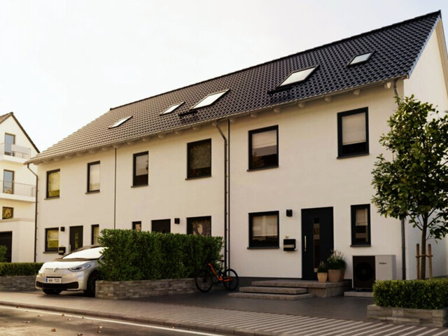 Neubau Rankweil: Modernes Reiheneckhaus mit Dachstudio und Megawohnfläche! Haus 1