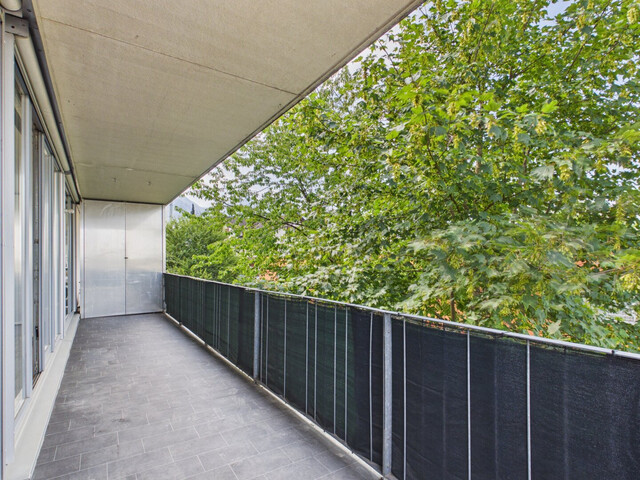 Sanierte 3-Zimmer-Eckwohnung mit westseitiger Terrasse – Ruhelage mit bester Infrastruktur