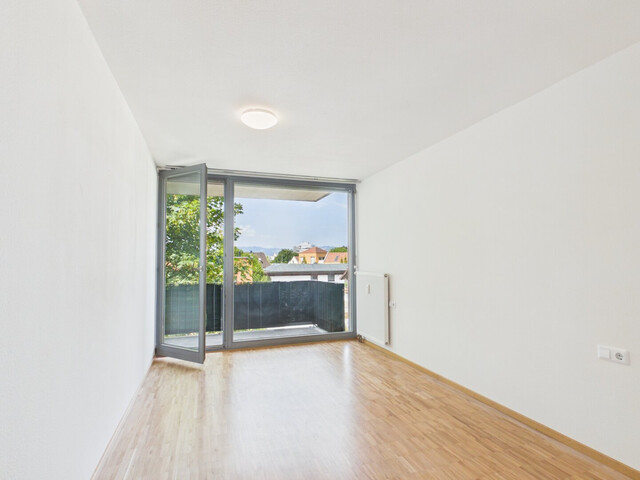 Sanierte 3-Zimmer-Eckwohnung mit westseitiger Terrasse – Ruhelage mit bester Infrastruktur