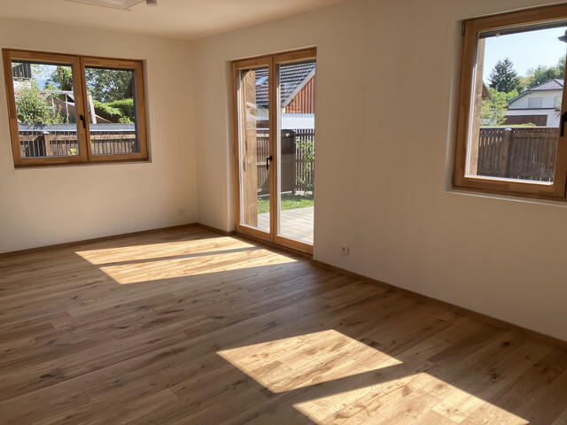 Neues Einfamilienhaus, 3 Schlafzimmer, Garten, Hard