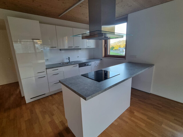 SONNIGES WOHNGLÜCK IN KRUMBACH: Moderne 3-Zimmer-Wohnung mit Panorama-Loggia