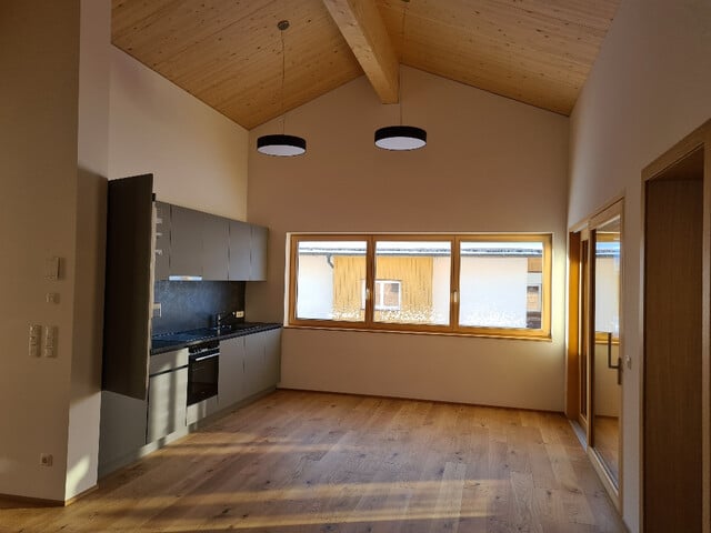 Moderne 3-Zimmer-Wohnung mit Wintergarten