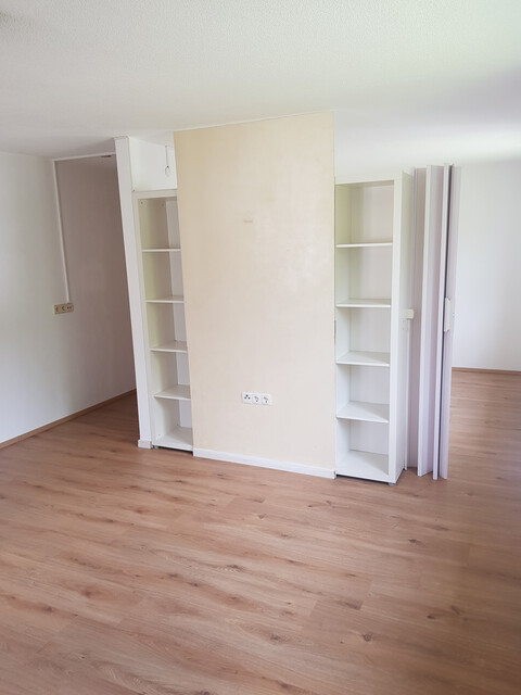 2- Zimmer-Wohnung inkl. KFZ-Abstellplatz (Carport), gute Lage - neu zu vermieten