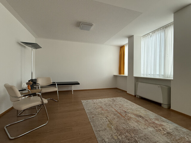 Neuwertige Büro-/Praxisflächen in hochfrequentierter Lage am Rathausplatz in Dornbirn