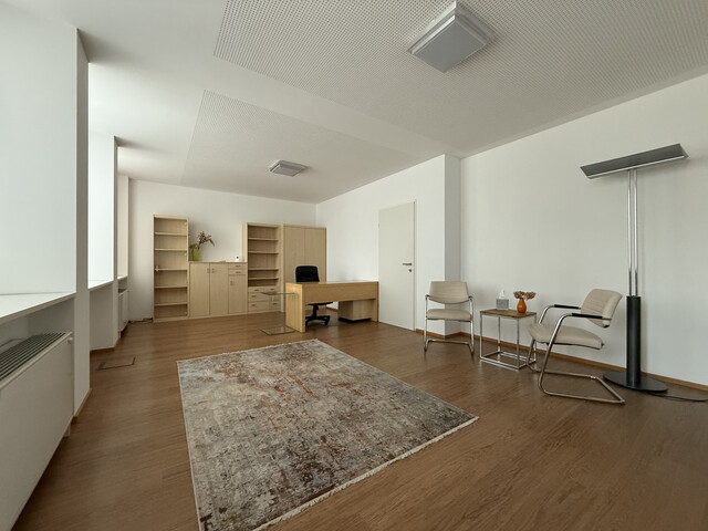 Neuwertige Büro-/Praxisflächen in hochfrequentierter Lage am Rathausplatz in Dornbirn