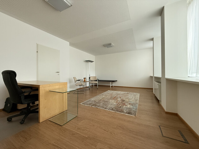 Neuwertige Büro-/Praxisflächen in hochfrequentierter Lage am Rathausplatz in Dornbirn