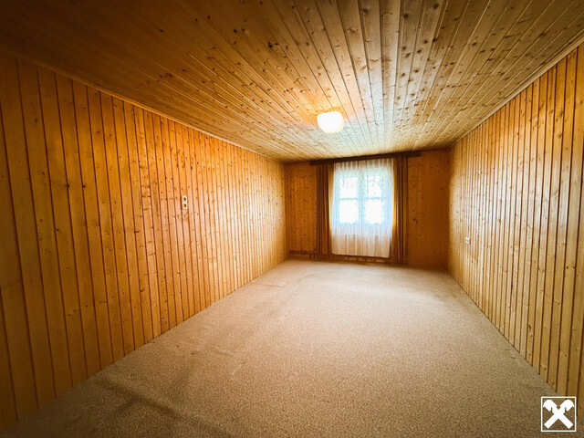 Doppelhaushälfte mit Garten und Stadelanbau in zentraler Lage!