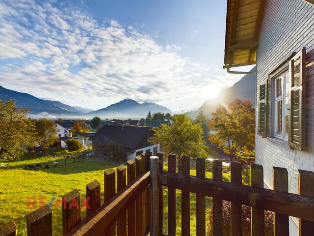 Haus mit wunderbarem Ausblick auf 1.635 m² Grund