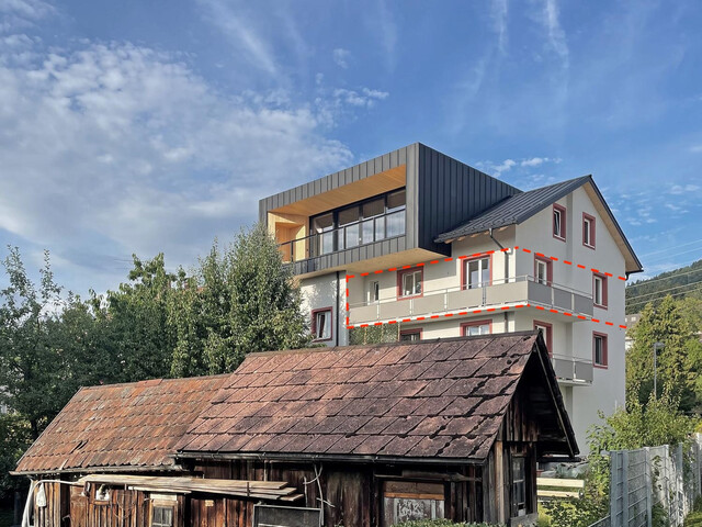 Sonnige 3,5 Zimmer Wohnung mit Balkon in Seenähe 