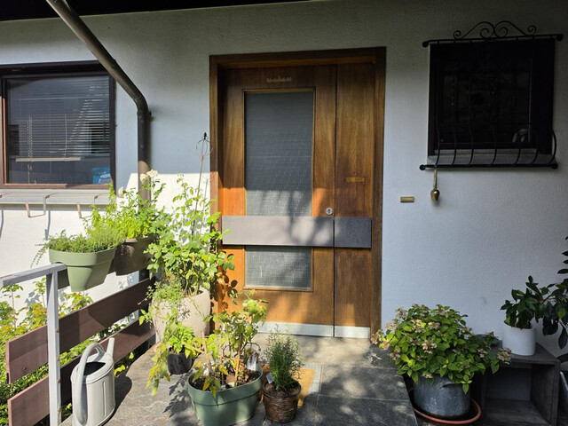SEEBLICK, SONNENLAGE & ENTWICKLUNGSPOTENZIAL – WOHNHAUS IN LOCHAU