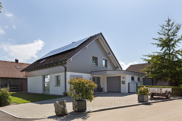 Top gepflegtes Haus mit herrlichem Pool