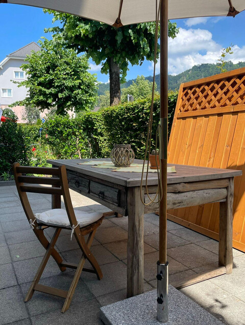 Helle 3-Zimmer-Wohnung im Zentrum von Hörbranz📍 Lage: Zentral gelegen – alle öffentlichen Einrichtungen (Gemeindeamt, Schule, Bank, Post, Bushaltestelle) sind innerhalb von 2 Minuten zu Fuß erreichbar.