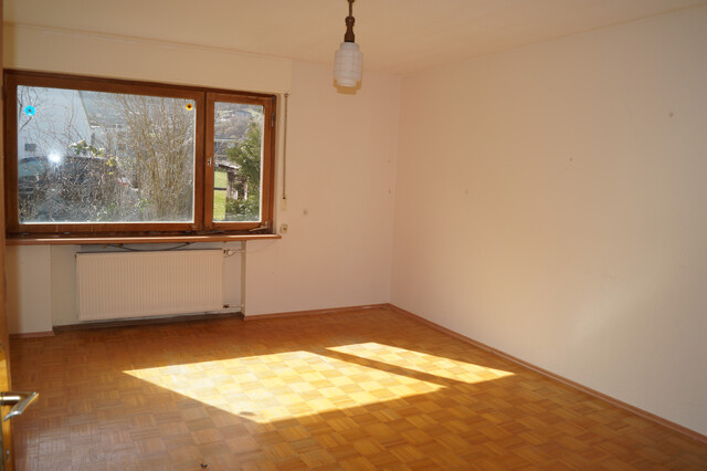 Großes Grundstück mit Altbestand in sonniger und ruhiger Lage von Nenzing!